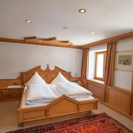 Strolz Casa de hóspedes 3*