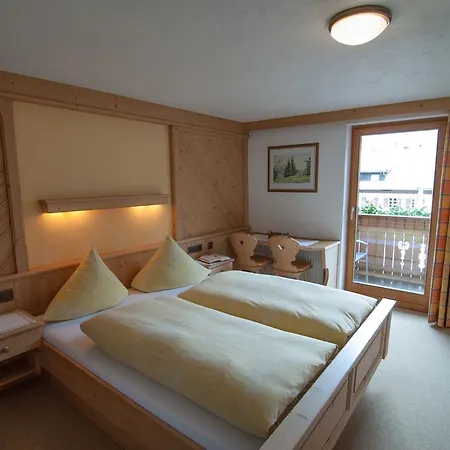 Strolz Guest house Bichlbach