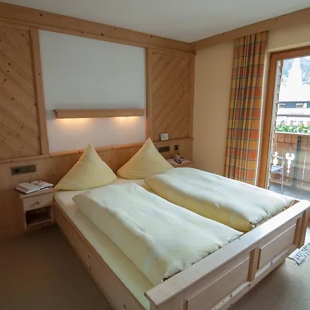 Strolz Guest house Bichlbach