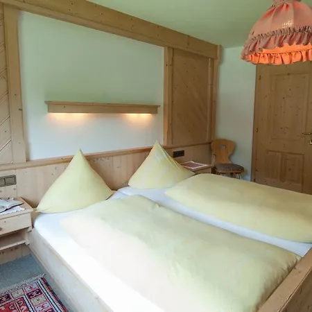 Guest house Strolz 3*
